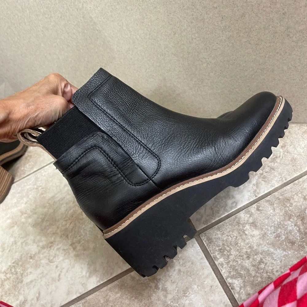 Dolce Vita Black Leather Wedge Chelsea Boots Leopard Pull Tab Lug Sole women 8
